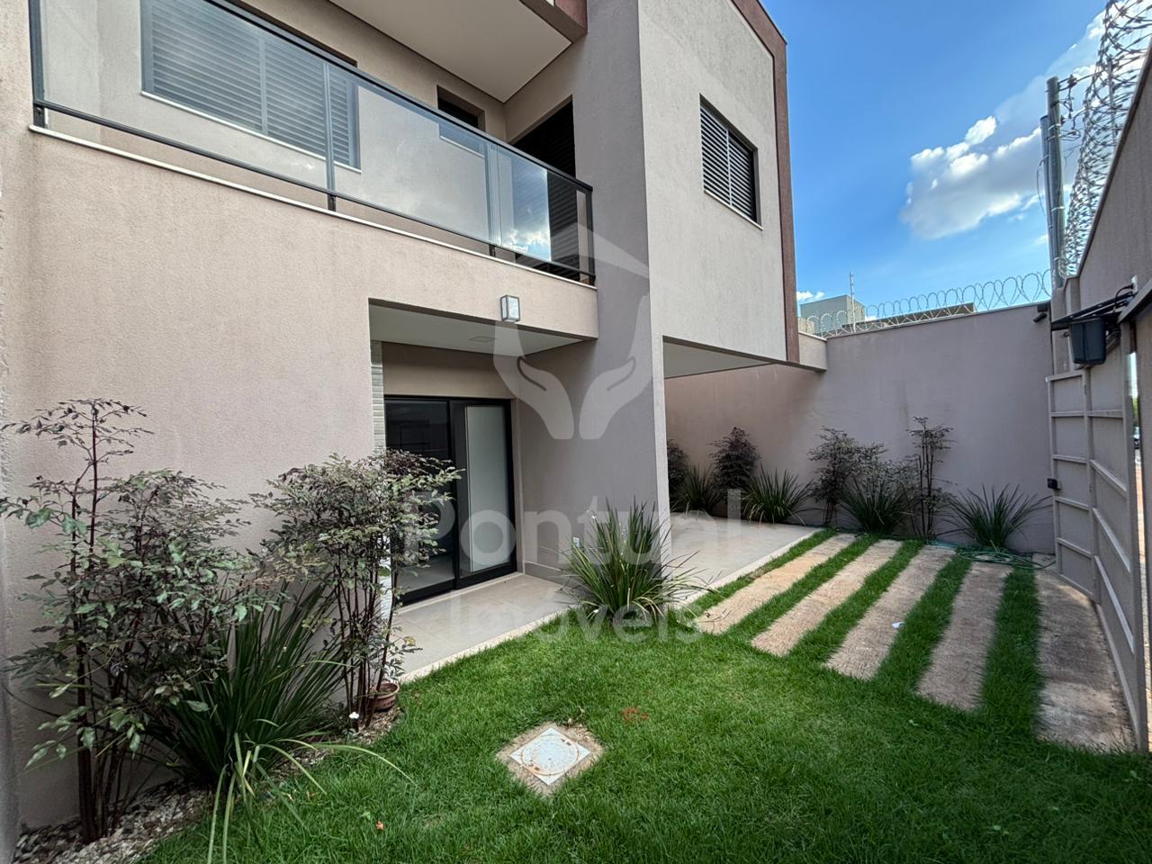 Casa com 3 dormitórios para locação, Grand Ville, UBERLANDIA - MG