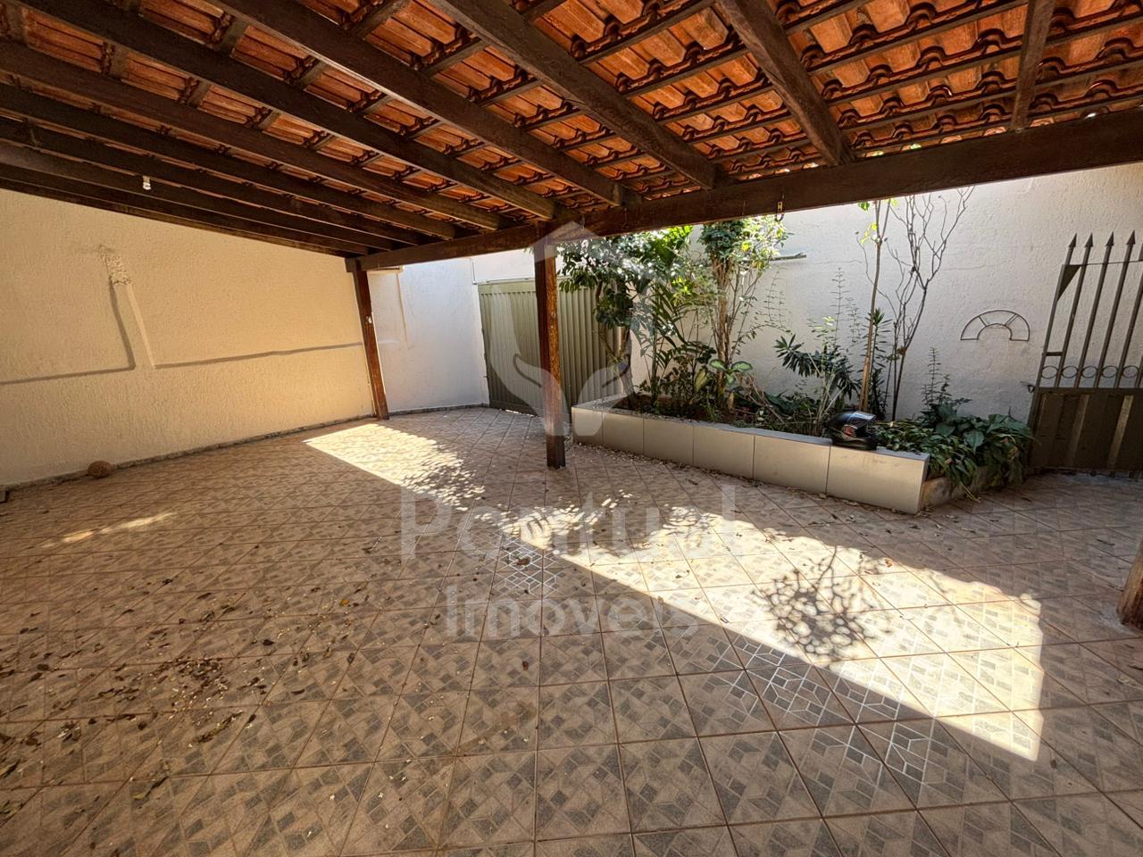 Casa para aluguel, 2 quartos, 1 suite, 2 vagas, TIBERY - PROXI...