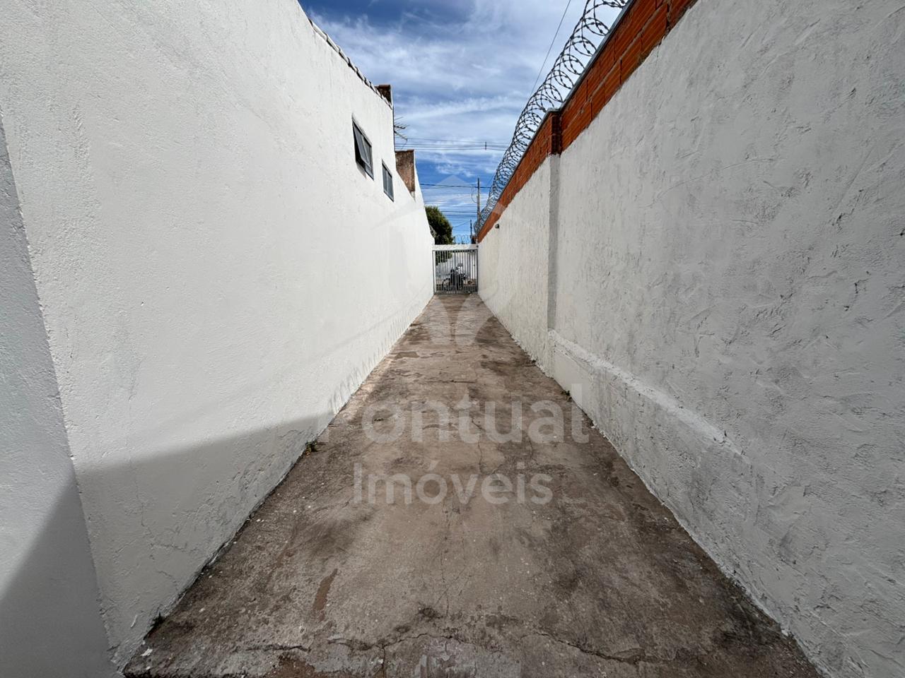Casa para aluguel, 4 quartos, 1 banheiro, JARAGUA - UBERLANDIA MG