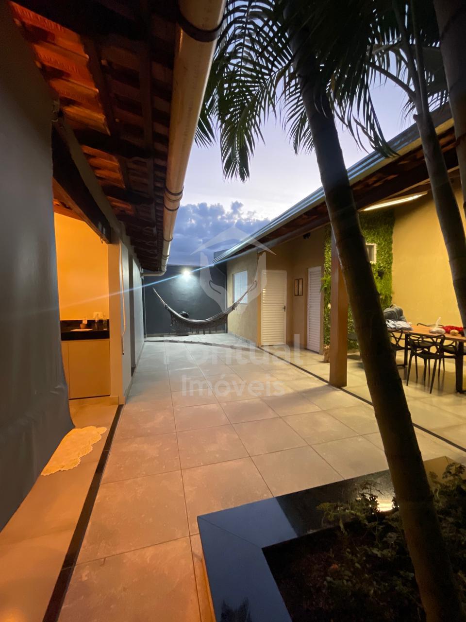 Casa à venda, com 2 quartos sendo 1 suíte, Jardim Holanda, UBE...