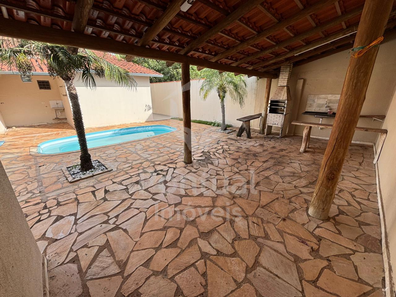 Casa para aluguel, 3 quartos, 1 suíte, 3 vagas, NOVA UBERLANDI...