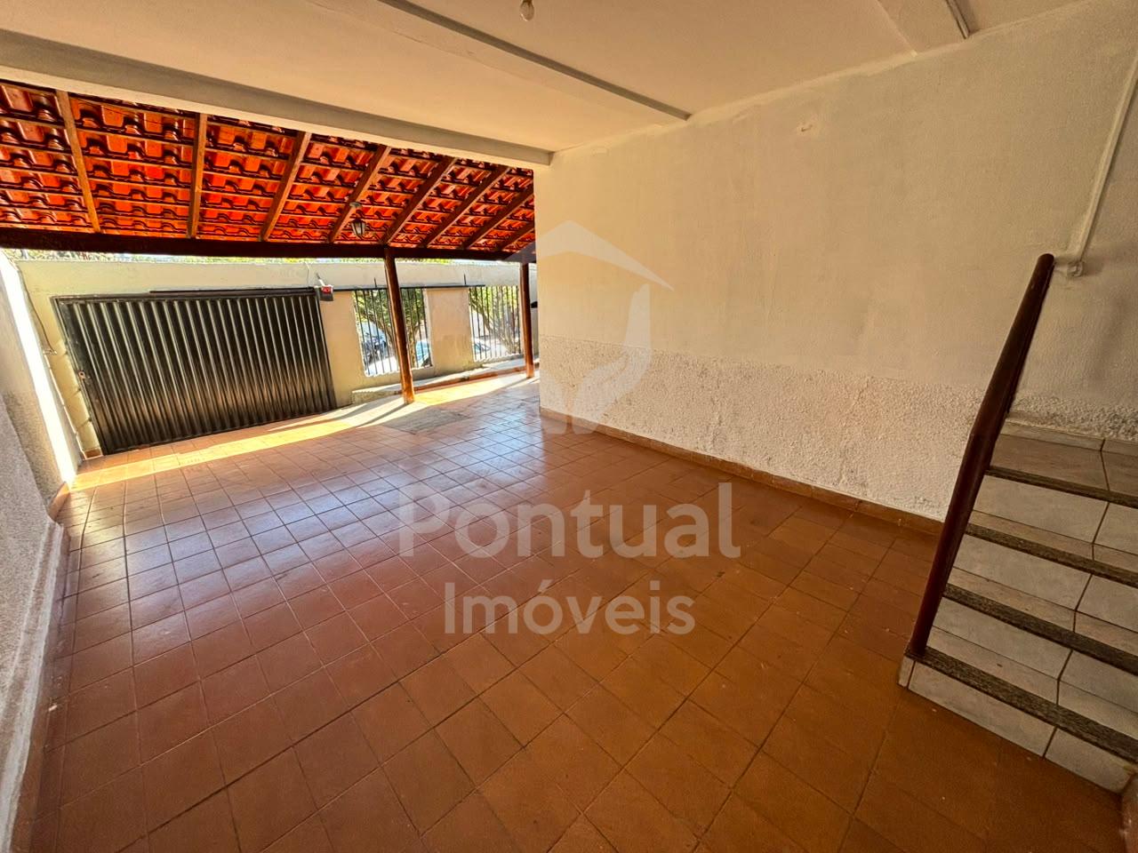 Casa para aluguel, 4 quartos, 1 suíte, 2 vagas, JARAGUA - UBER...