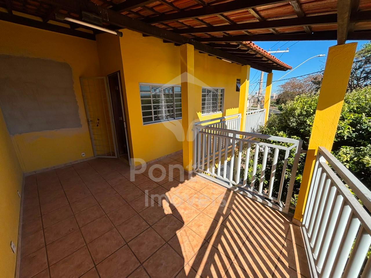 Sobrado para aluguel, 3 quartos, 1 suite, SANTA MONICA - UBERL...