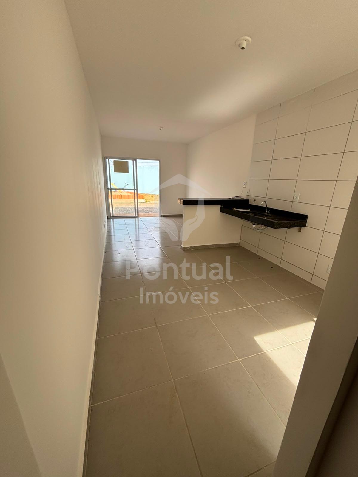 Casa à venda, com 2 quartos, no Loteamento Residencial Pequis,...