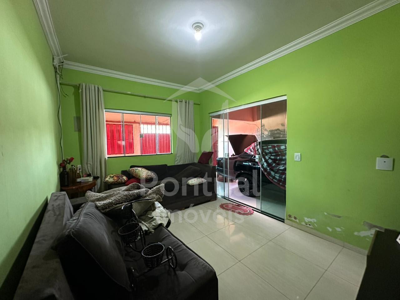 Casa à venda, com 3 quartos sendo 1 suite, Jardim Canaã, UBERL...