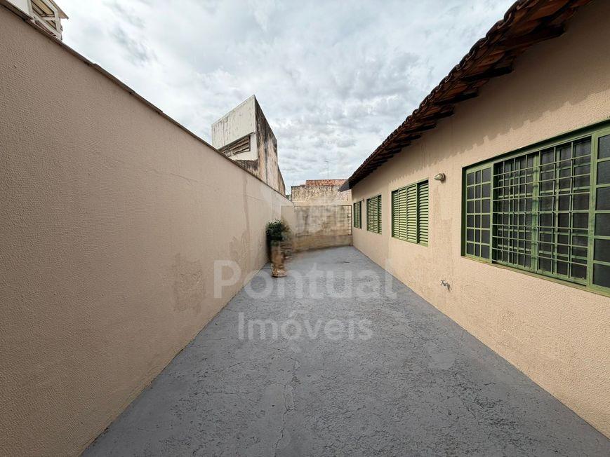 Casa com 3 dormitórios para locação, jardim karaíba, UBERLANDI...
