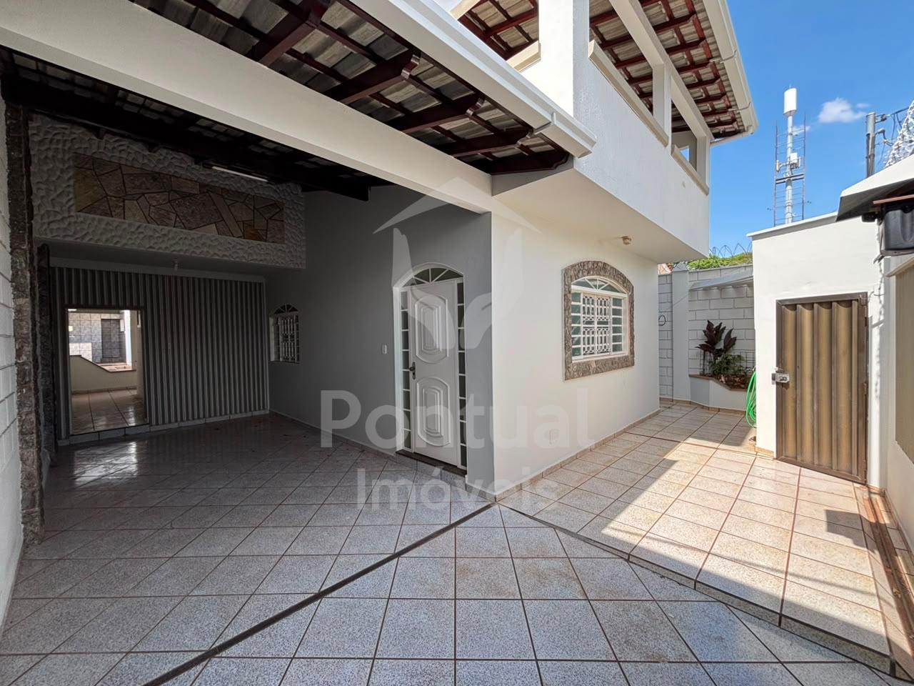 Casa para aluguel, 4 quartos, 1 suíte, 2 vagas, TIBERY - Uberl...