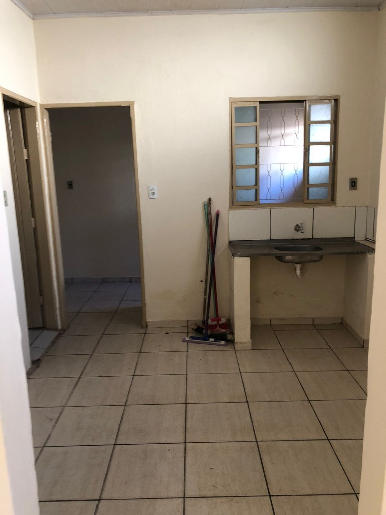 Casa com 2 dormitórios para locação,68.00 m , Saraiva, UBERLAN...