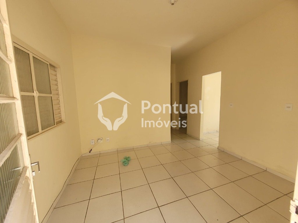 Casa com 2 dormitórios para locação,100.00 m², Bairro Brasil, ...