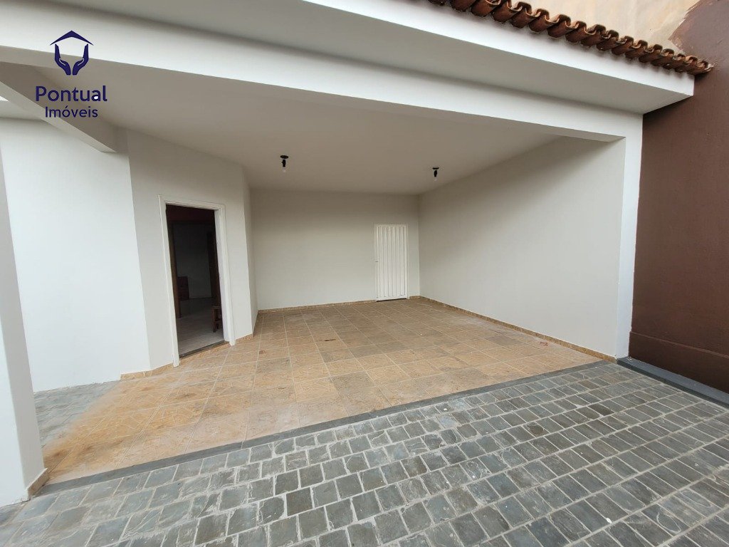 Casa para aluguel, 3 quartos, 2 vagas, DONA ZULMIRA - UBERLAND...