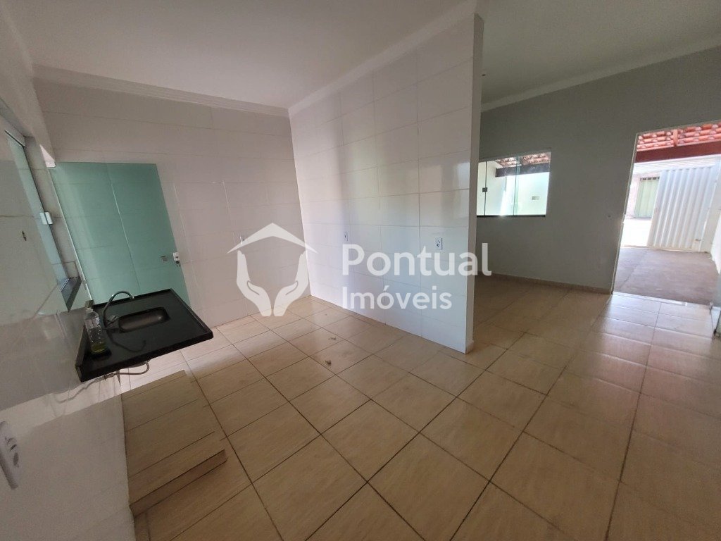 Casa com 3 dormitórios para locação,125.00 m , Santa Rosa, UBE...
