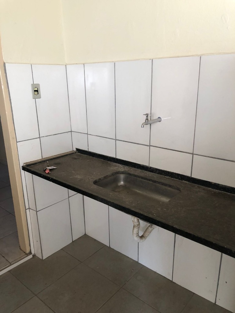 Casa com 2 dormit?rios para loca??o,60.00 m?, Saraiva, UBERLAN...