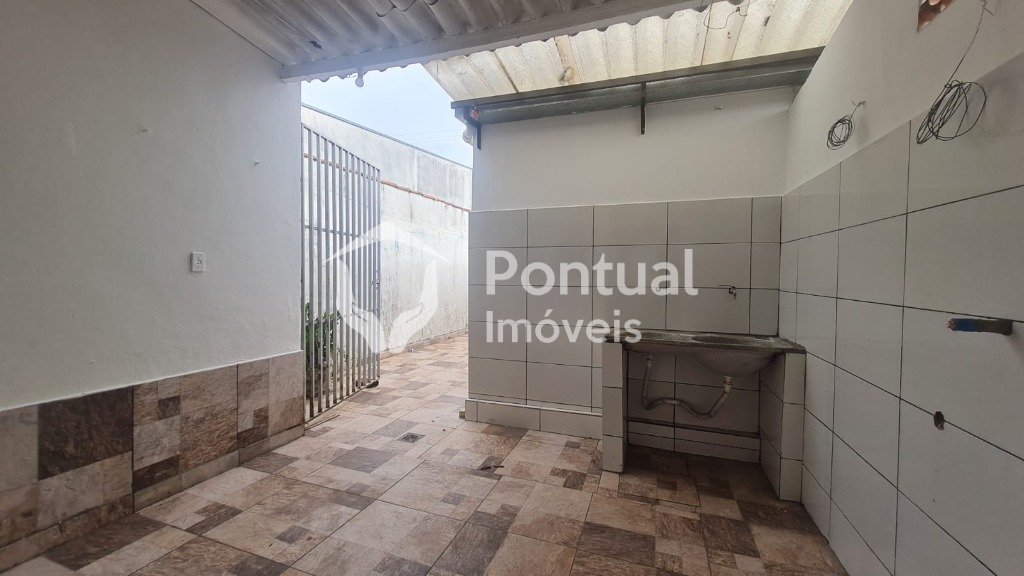Casa com 2 dormitórios para locação,80.00 m , Tocantins, UBERL...