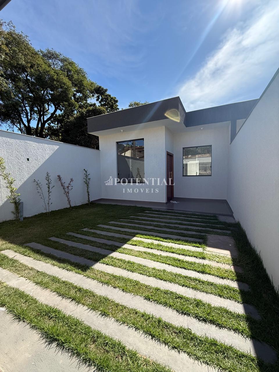 POTENTIAL VENDE CASA 3 QUARTOS - Bairro Serra Azul, Vespasiano MG