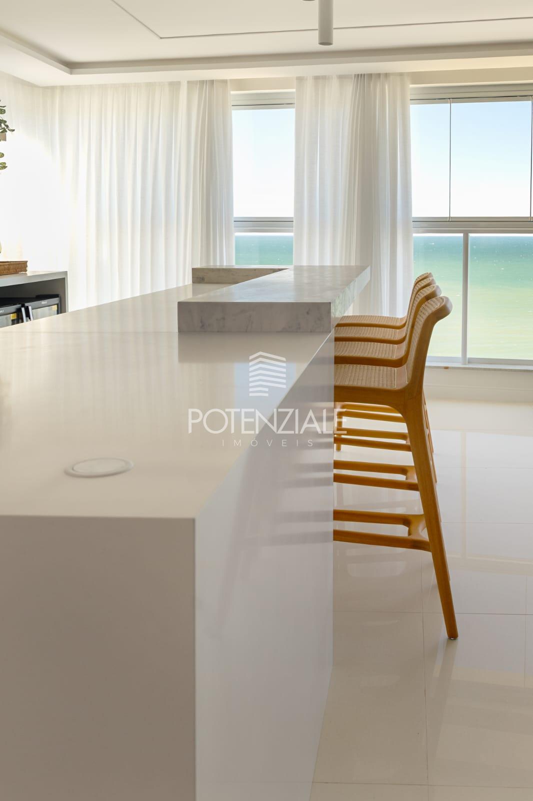 Apartamento ? venda, mobiliado, frente mar - MEIA PRAIA, ITAPE...