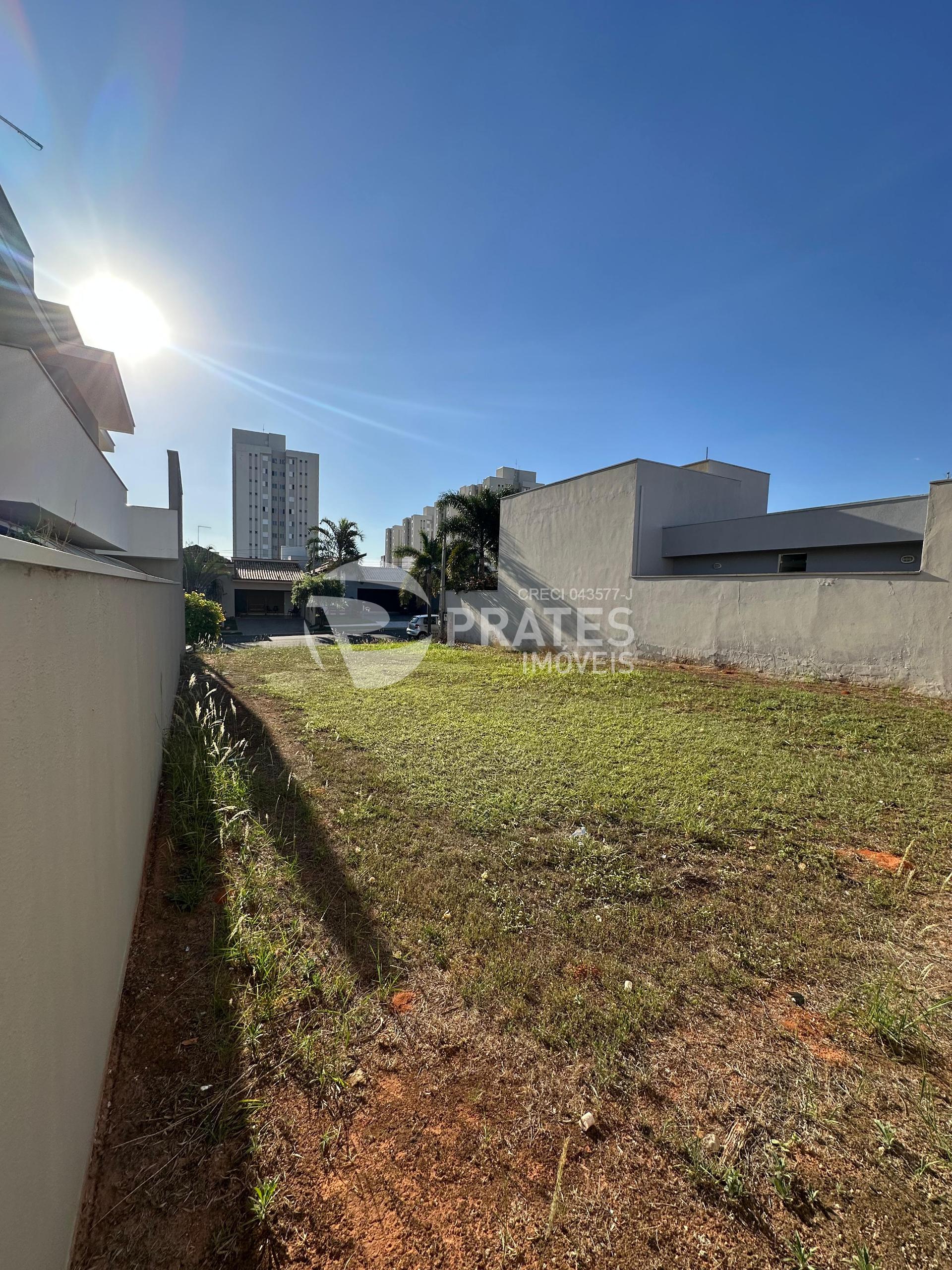 Terreno à venda no Condomínio Vale das Oliveiras, LIMEIRA - SP