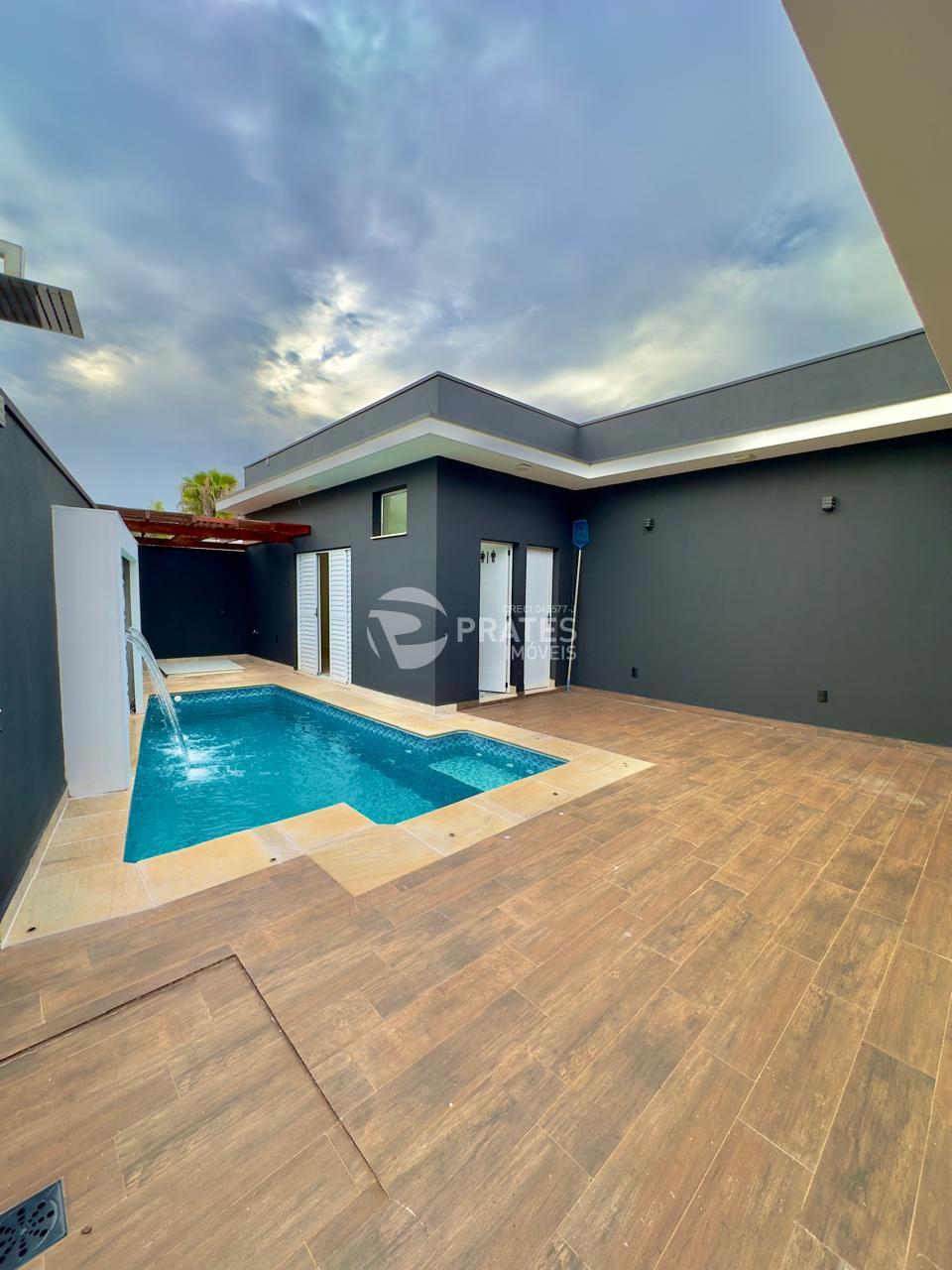 Casa no  Condomínio Vale das Oliveiras, LIMEIRA - SP