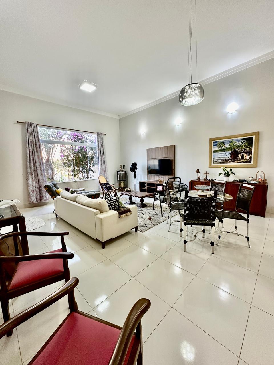 Casa à venda no Condomínio Vale das Oliveiras -  LIMEIRA - SP