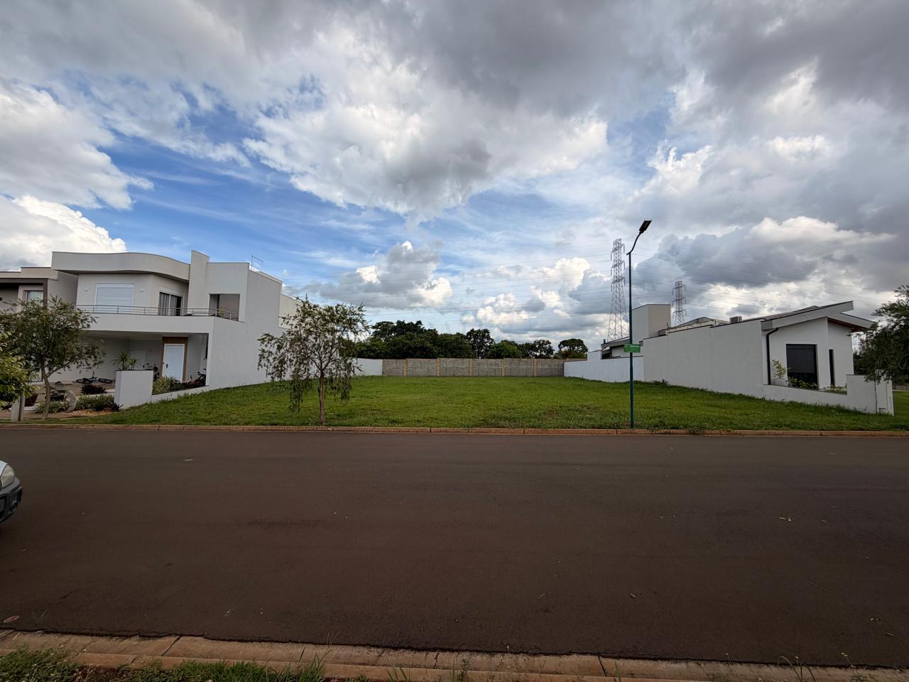 Terreno à Venda no Condomínio Fazenda Itapema - LIMEIRA - SP