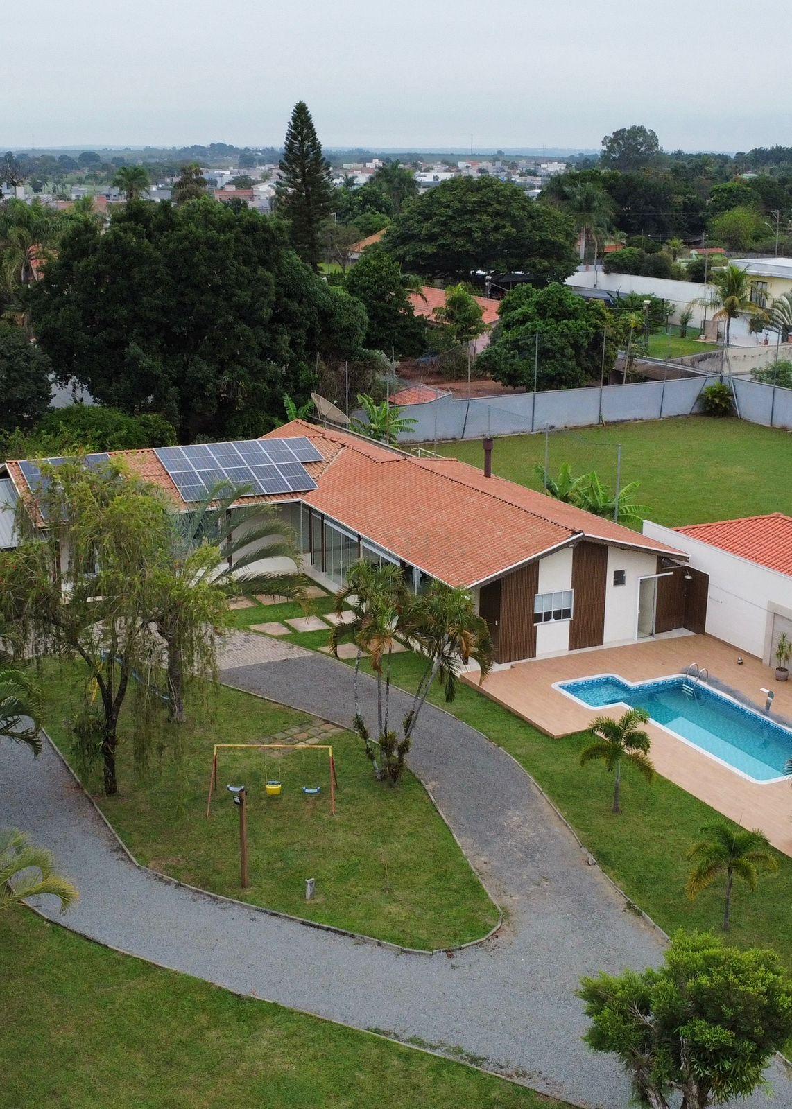 Chácara no Condomínio  Estância Jardim, LIMEIRA - SP