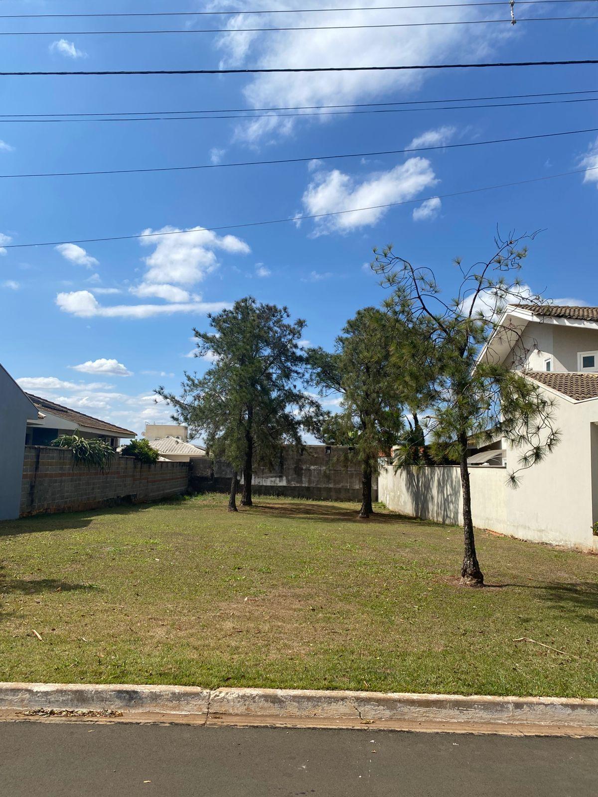 Terreno à venda no Condomínio Colinas de São João - LIMEIRA - SP