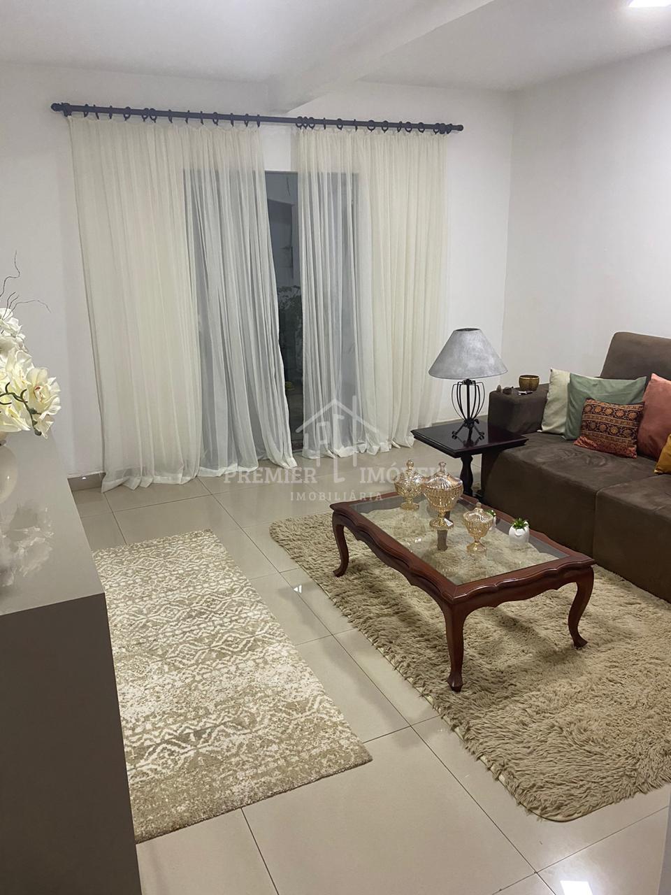 Casa Venda ou Locação com 03 quartos, sendo 01 suite, sala, cozinha, banheiro, area gourmet,