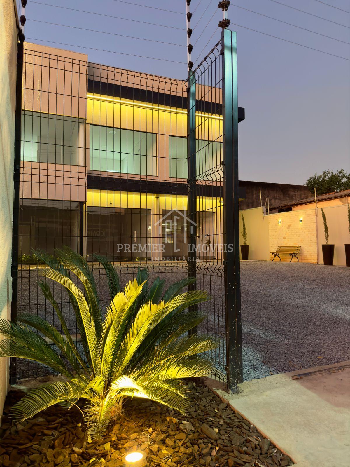 Prédio comercial com 6 salas com banheiro, Paisagismo e iluminação, CPA I