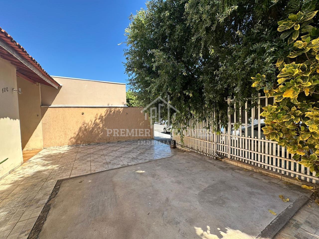 Vendo casa localizada no Recanto dos Pássaros, 250.00 m ,  4 quartos sendo 1 suite