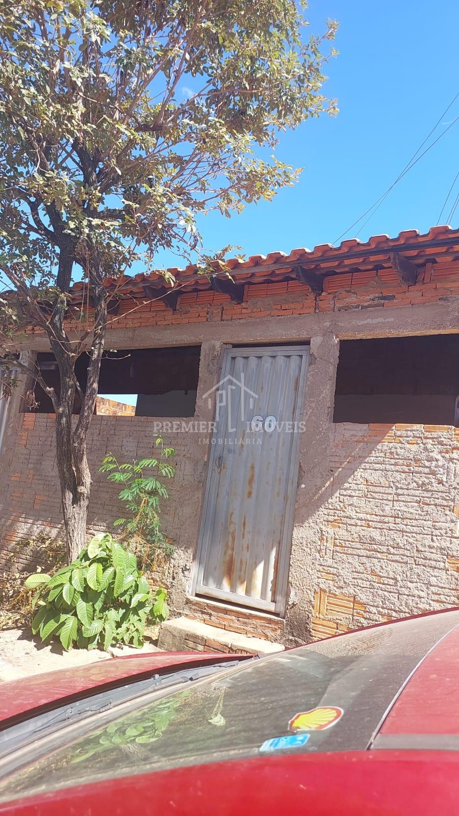 Casa a venda no condominio Jardim Vitoria, com 2 quartos e 1 banheiro