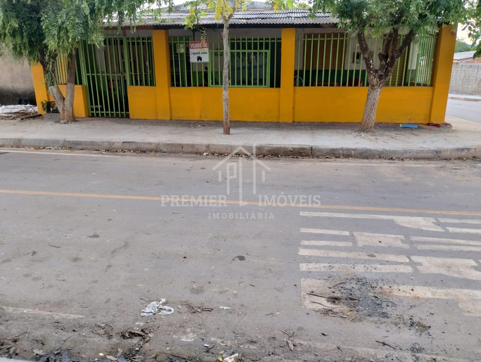 Casa à venda Com 10 peças e 4 banheiros no Bairro Novo Horizonte, CUIABA - MT