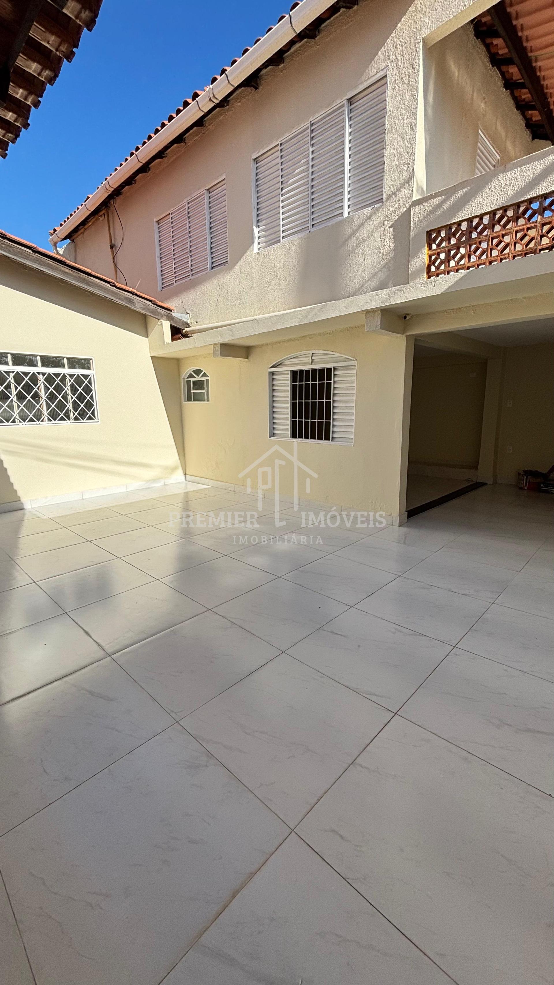 Casa Sobrado a venda na Morada do Ouro com 4 quartos sendo 2 suítes