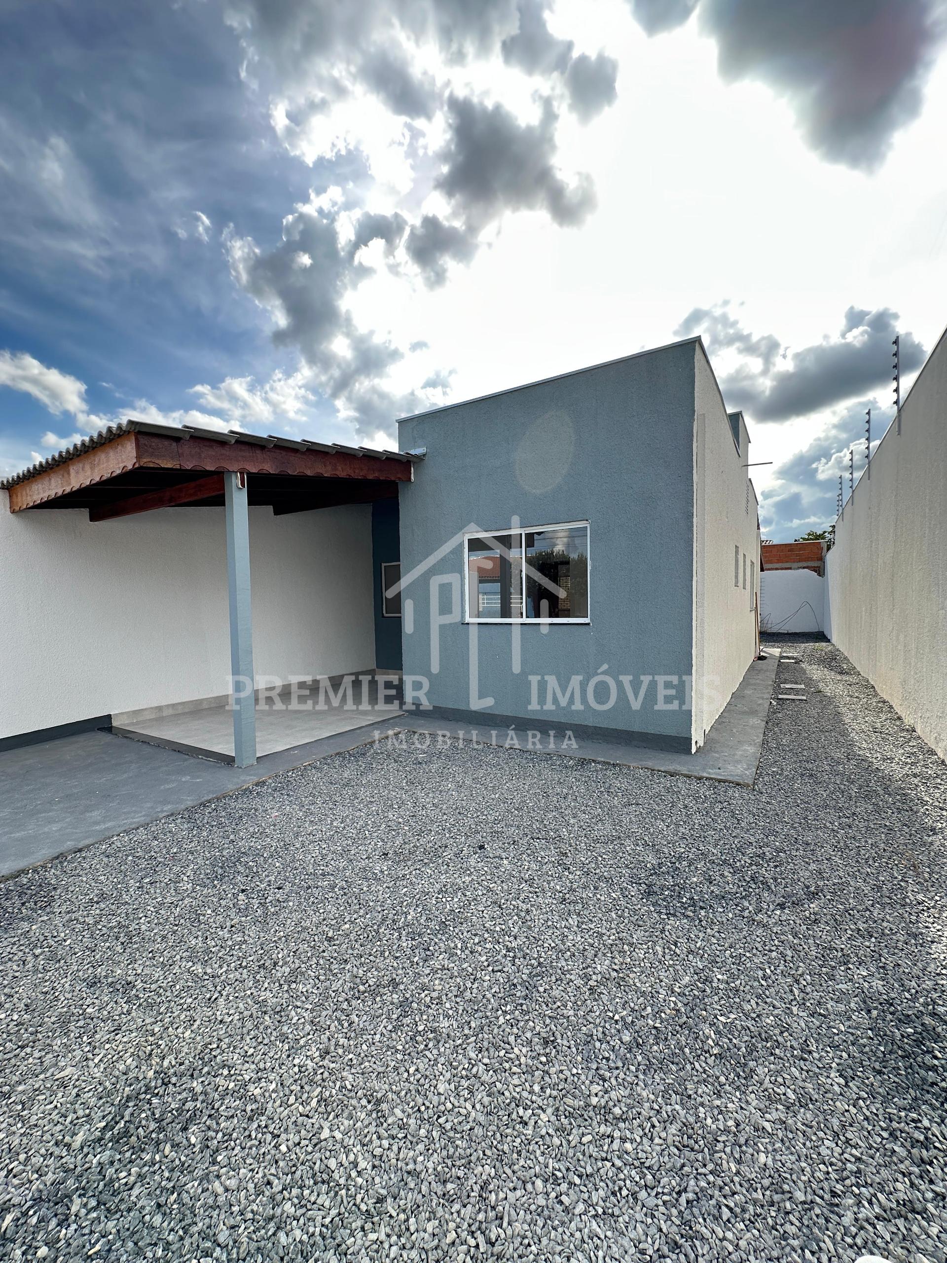 Casa localizada no Bairro Jardim Comodoro com 2 Quartos sendo 1 suíte