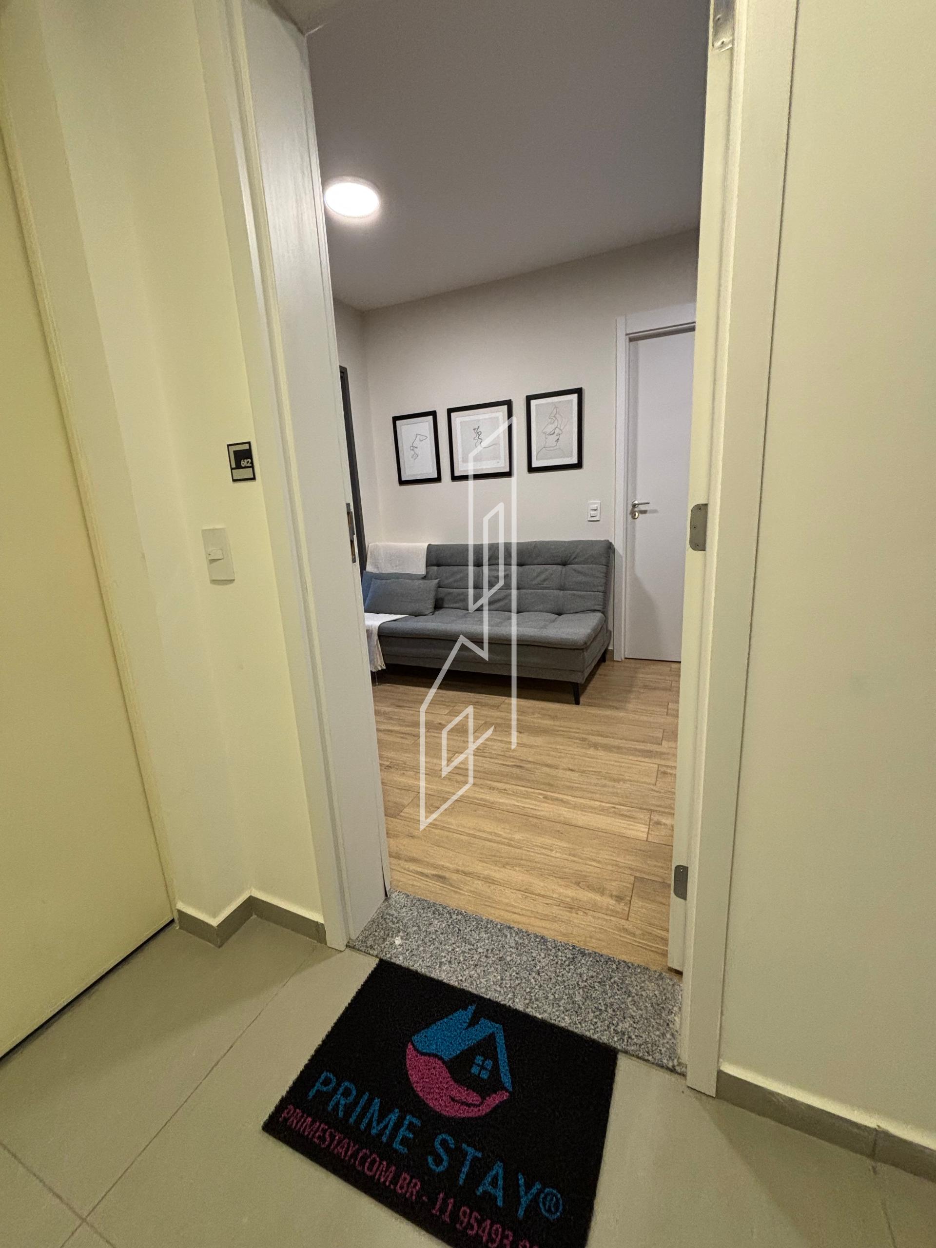 Apartamento 1 Dorm em Pinheiros | 33m² Mobiliado com Varanda