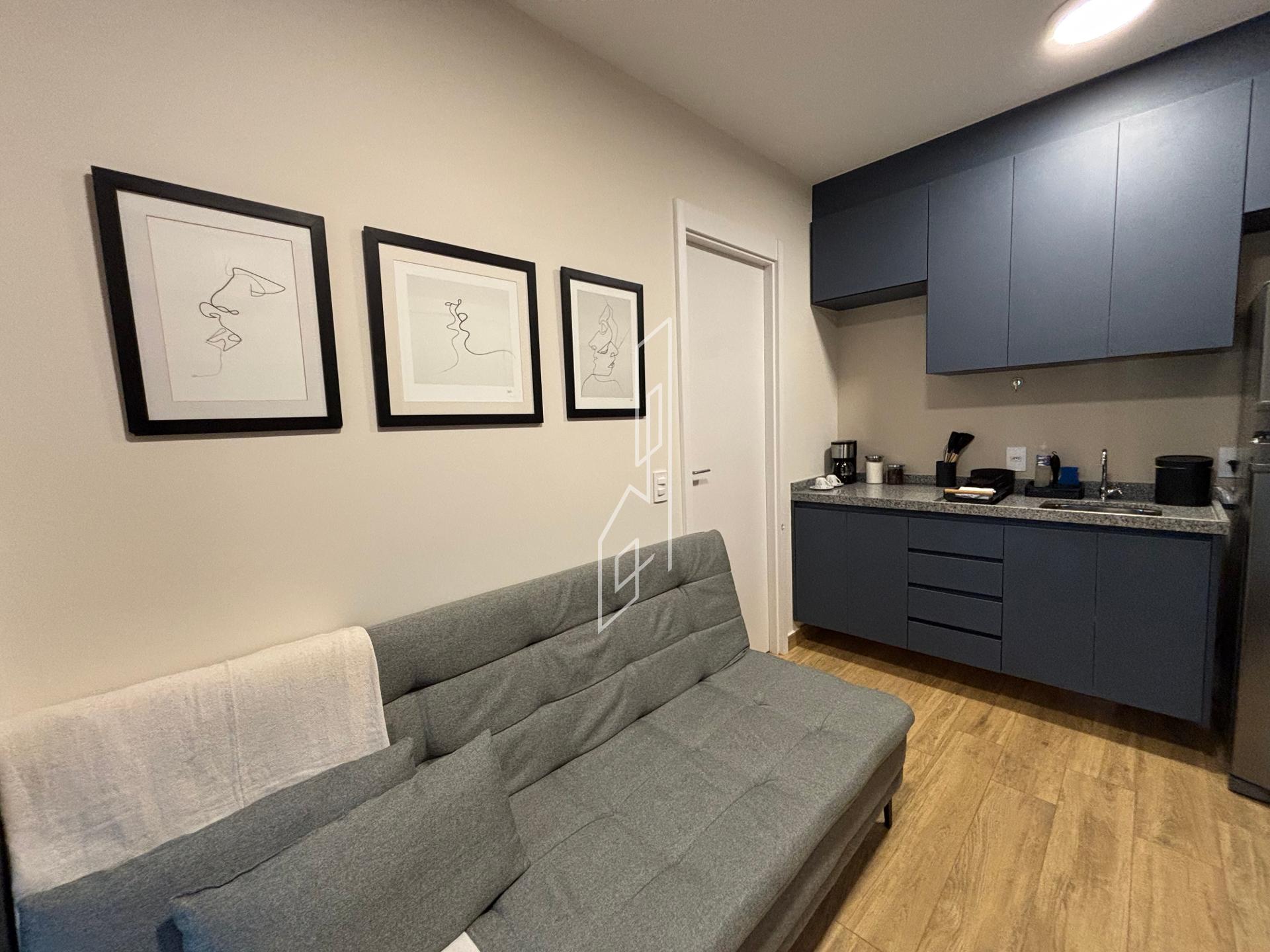 Apartamento 1 Dorm em Pinheiros | 33m² Mobiliado com Varanda