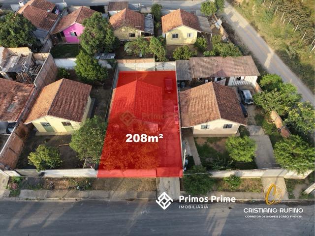 Casa com terreno grande perfeita para ampliar e sair do aluguel