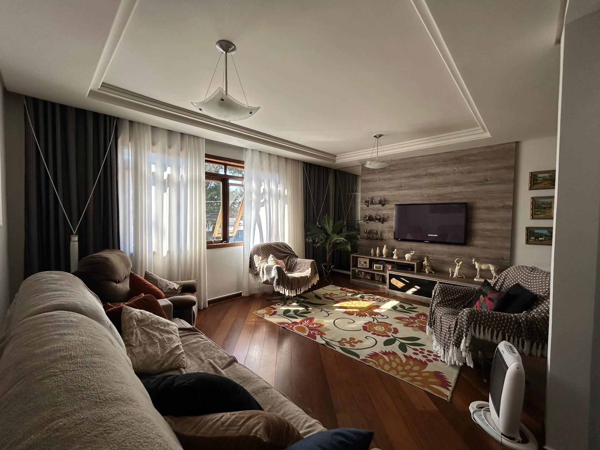 Sobrado Triplex com 3 dormitórios, à venda - R  900.000,00 - H...