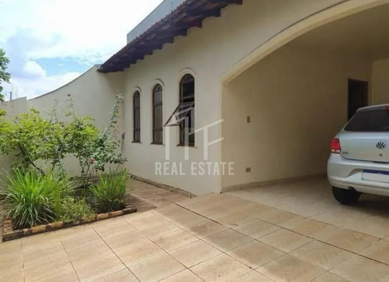 Casa residencial ou comercial para VENDA na região Central de ...