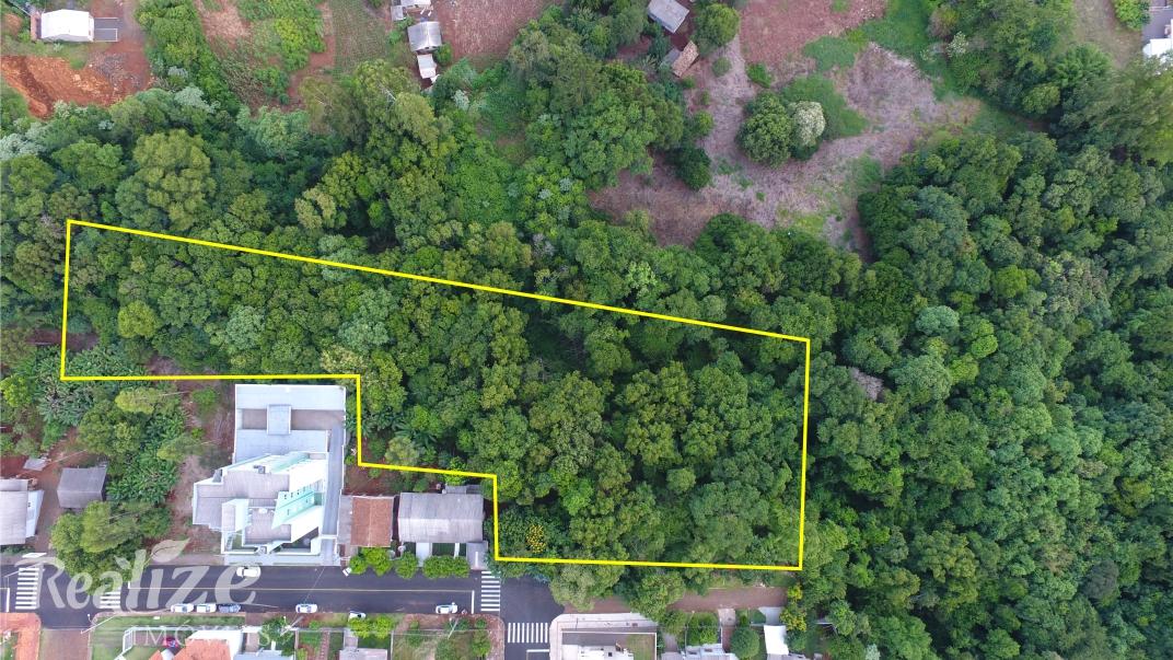 Área total de 8.837,46m²