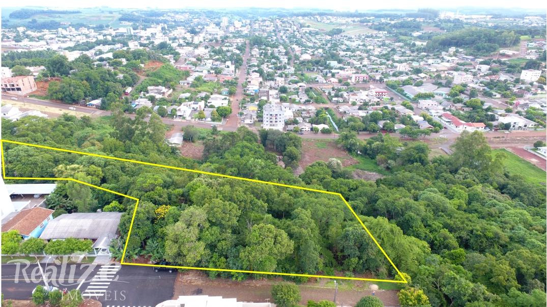 Área total de 8.837,46m²