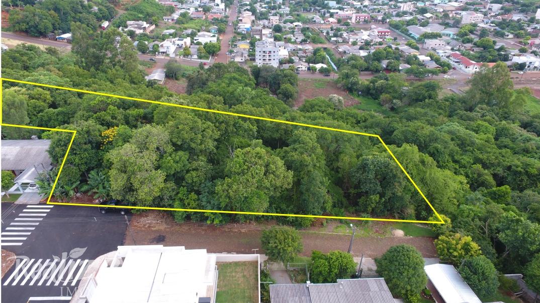 Área total de 8.837,46m²