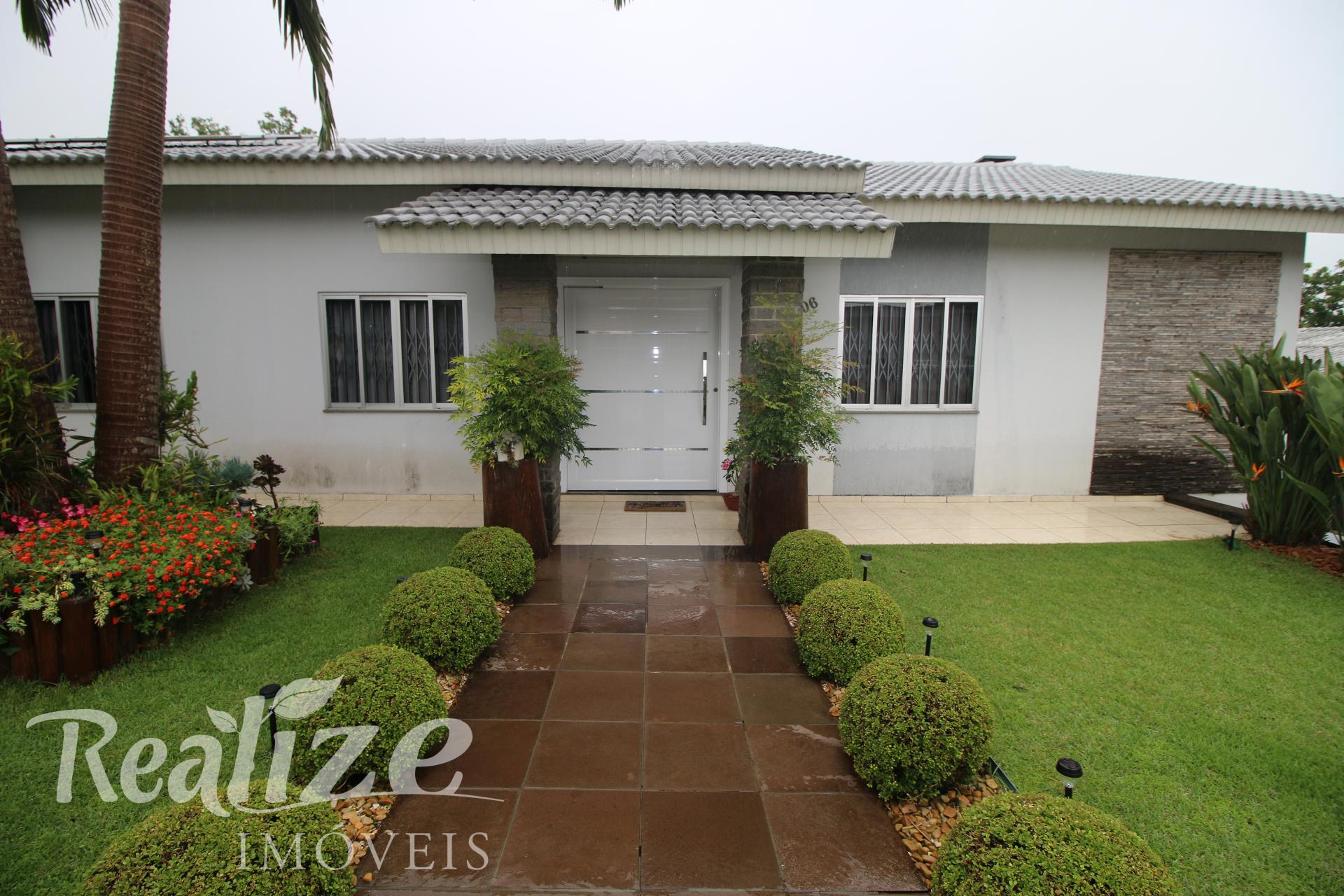 CASA com LOTE 1.620m²