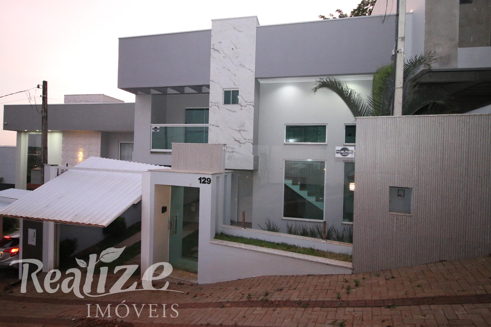 SOBRADO SEMI-MOBILIADO