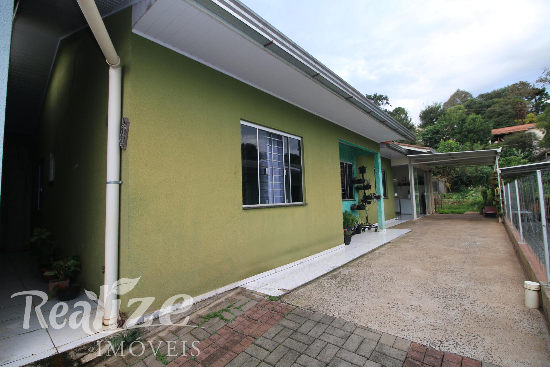 CASA COM SALA COMERCIAL