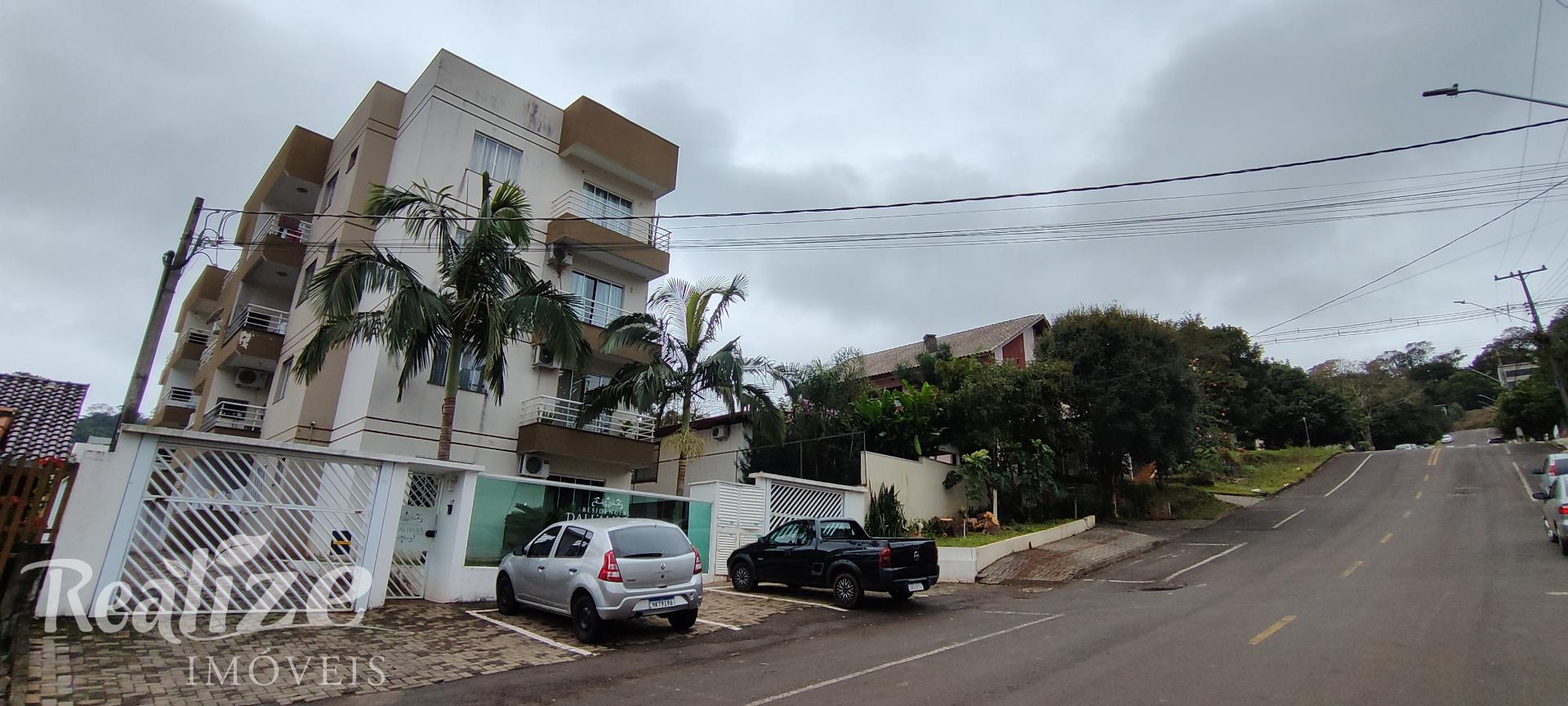 Apartamento mobiliado perto da Unipar.
