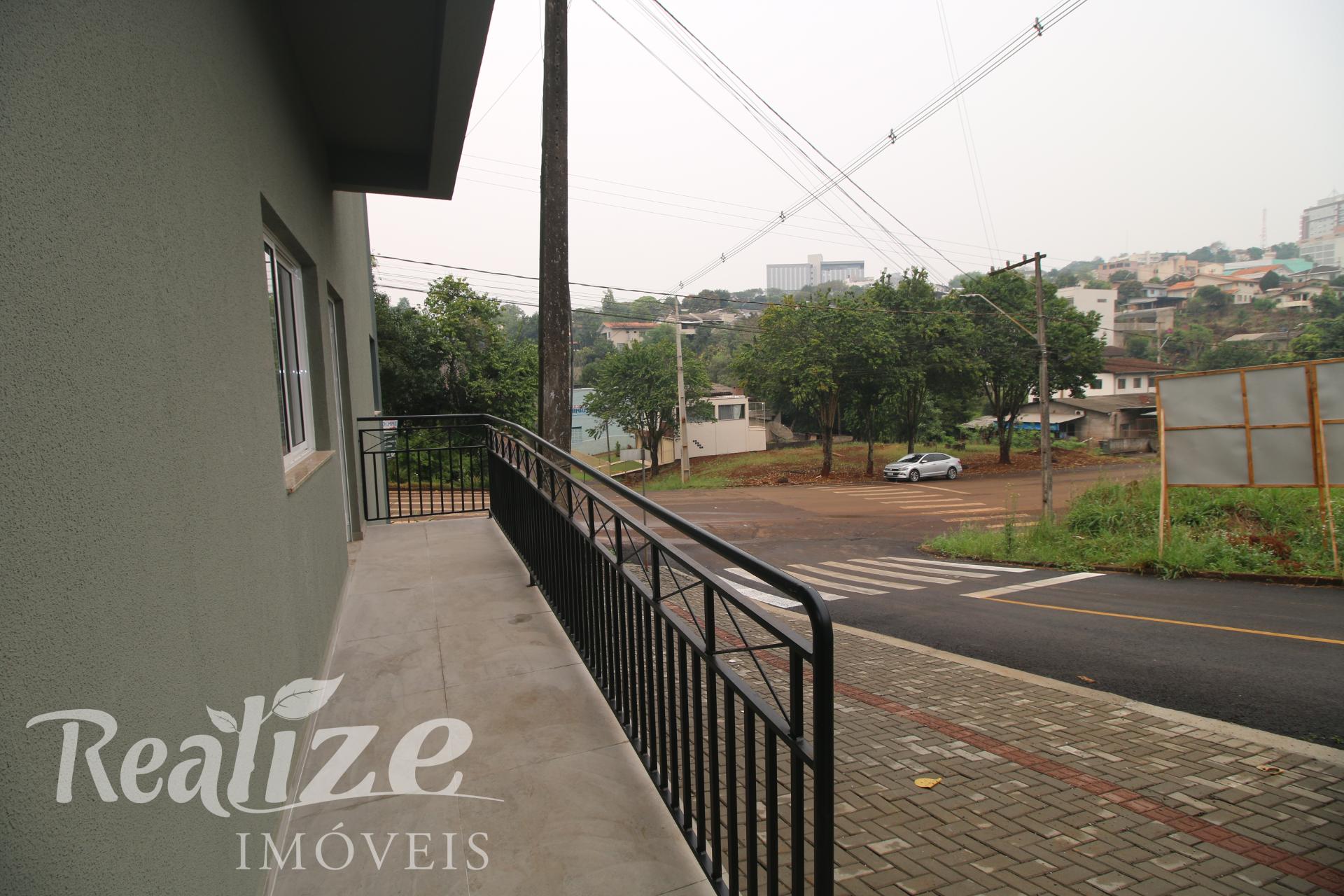 RESIDÊNCIA COM 01 QUARTO SEM VAGA DE GARAGEM