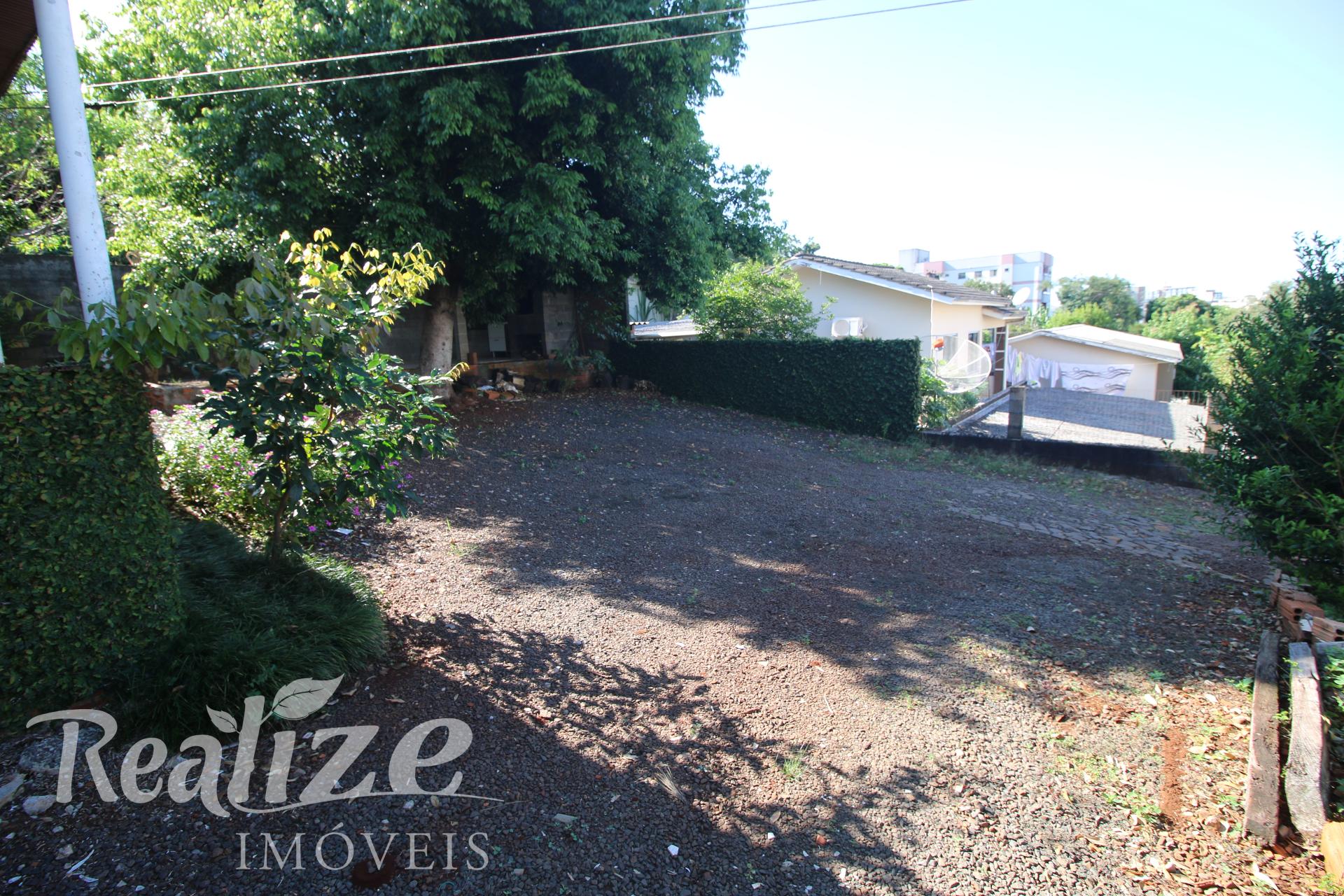 CASA MISTA COM 02 VAGAS DE GARAGEM