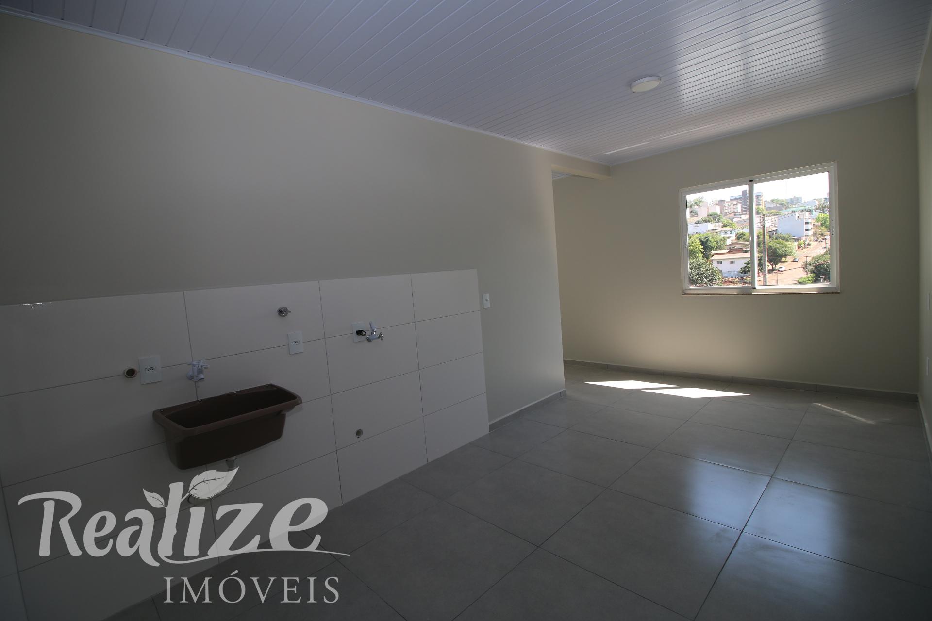 APARTAMENTO COM 02 QUARTOS E VAGA DE GARAGEM