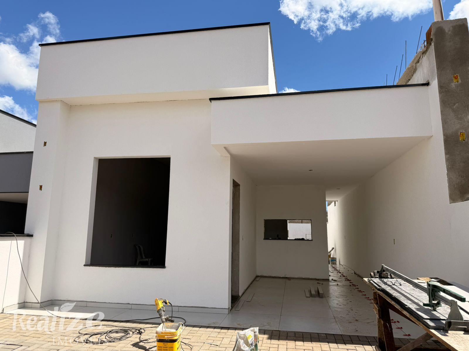 CASA NOVA À VENDA - ACABAMENTO FINO