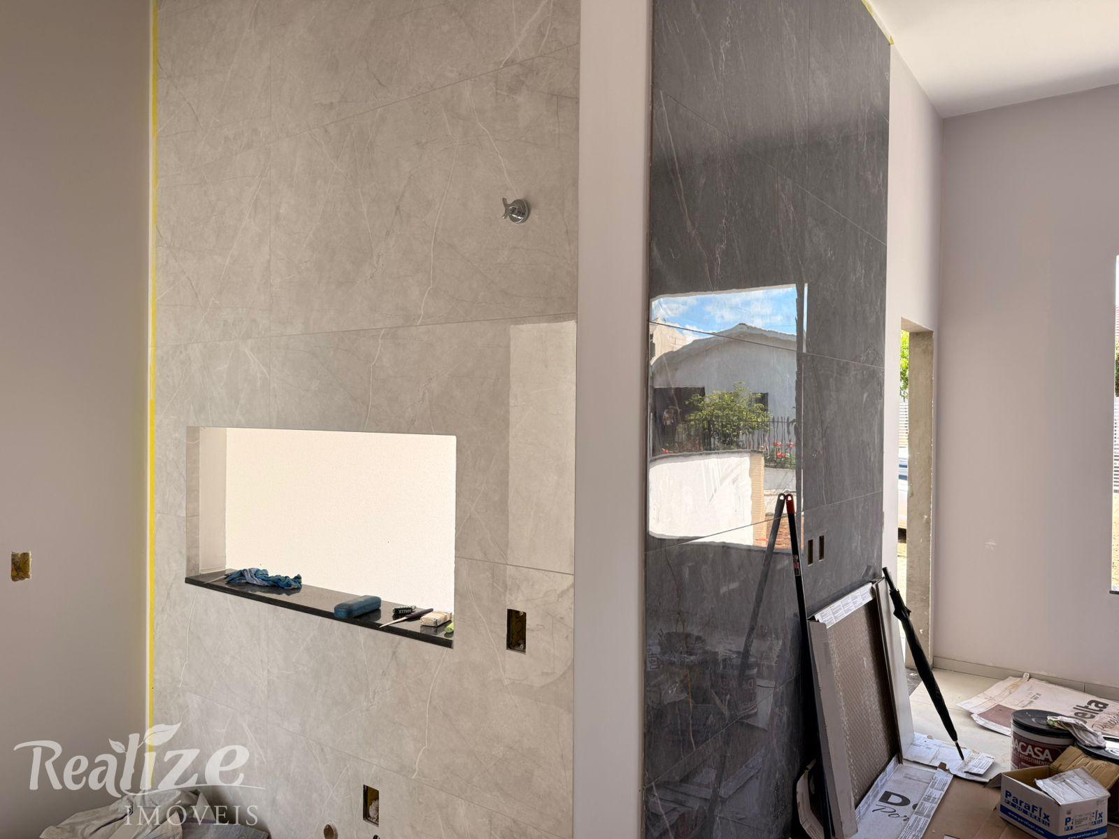 CASA NOVA À VENDA - ACABAMENTO FINO