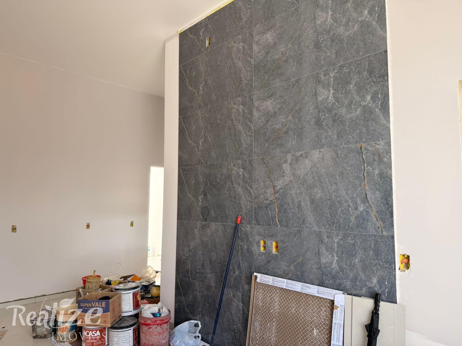 CASA NOVA À VENDA - ACABAMENTO FINO